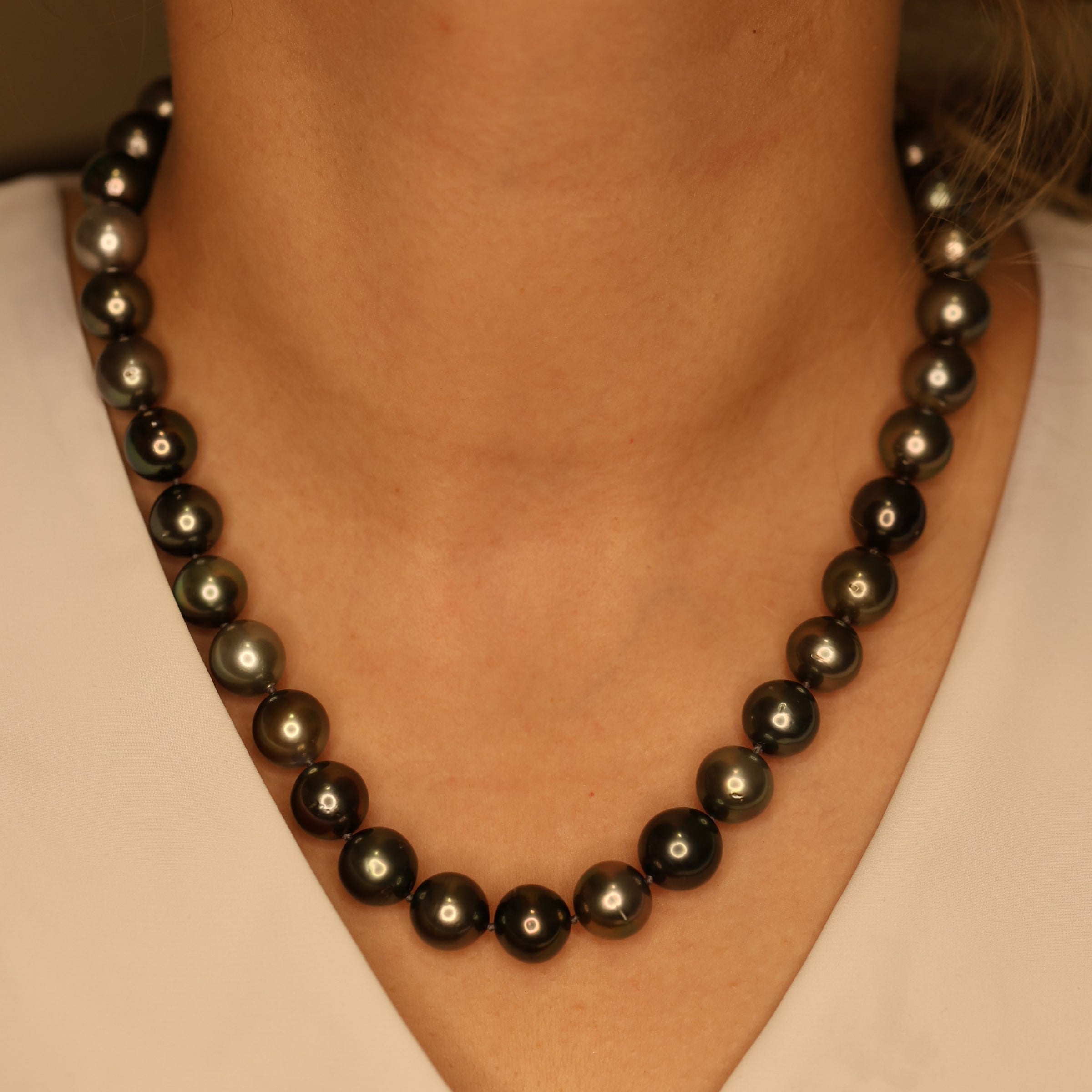 18ct Tahitian Pearl Necklace (11-12mm Pearls) - Appleby Jewellers Dublin