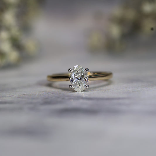 J'adore Oval Solitaire (0.90ct)