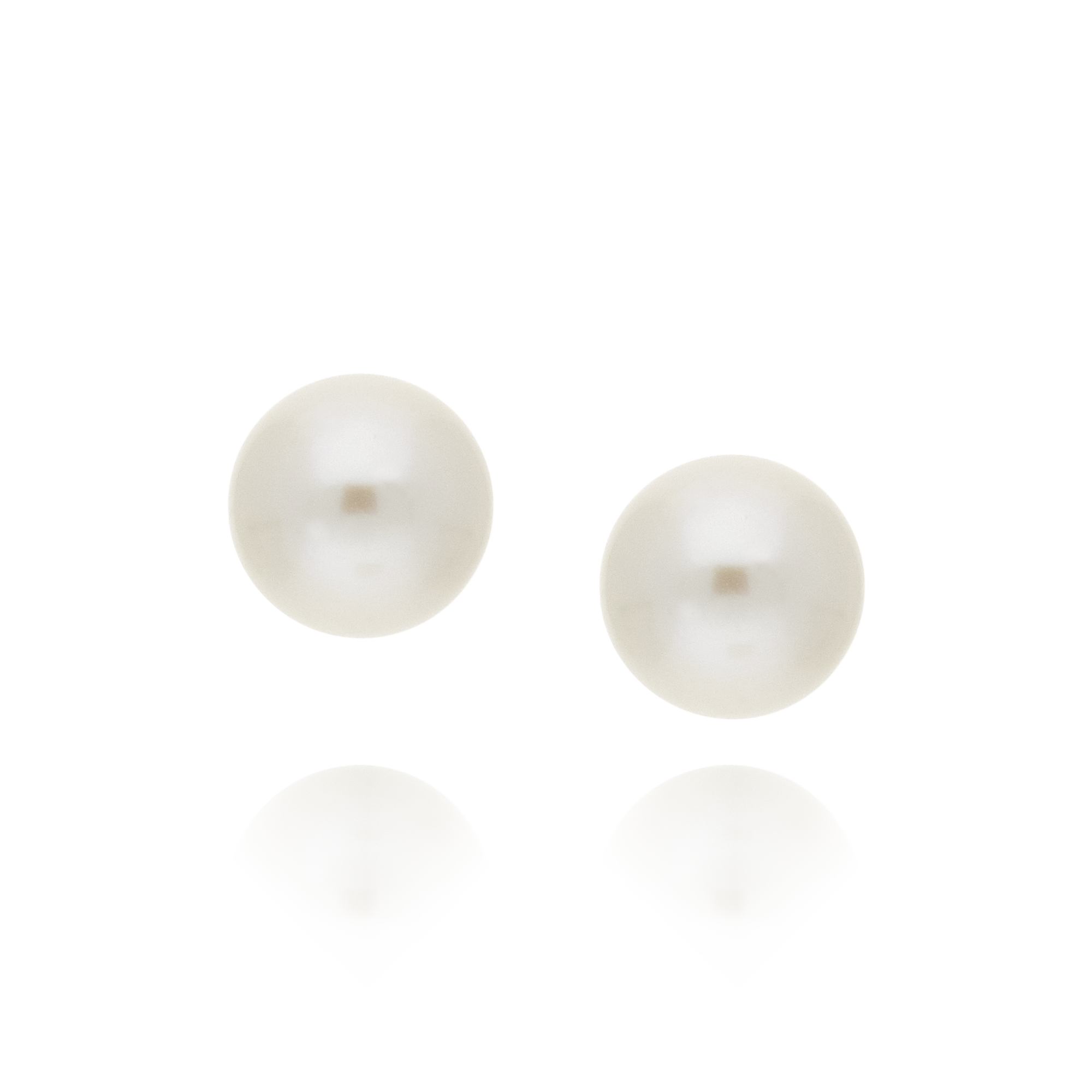 Freshwater Pearl Earring Studs: 7mm