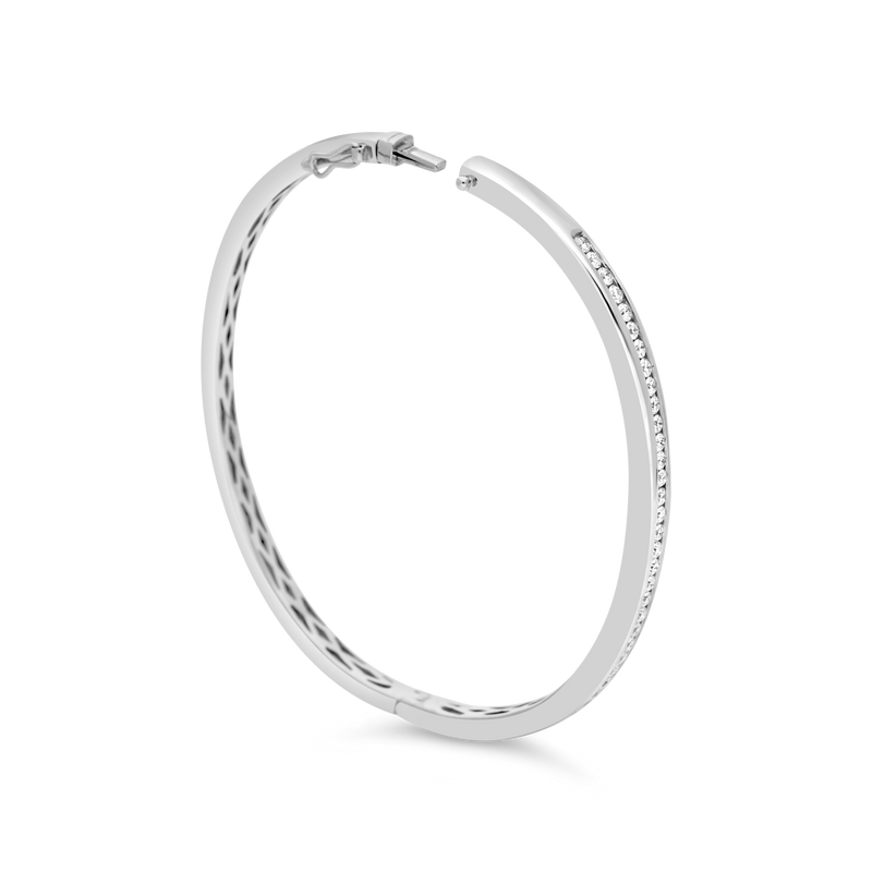 18ct White Gold Bangle