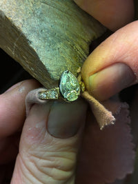 The Aurelia Pear Ring (1.50ct)