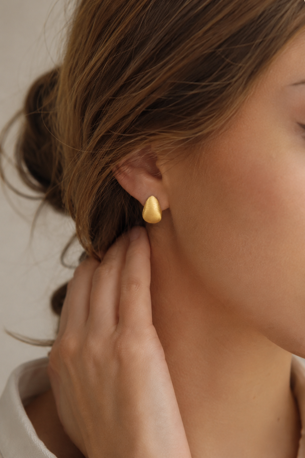 14ct Brushed Gold Pebble Earrings