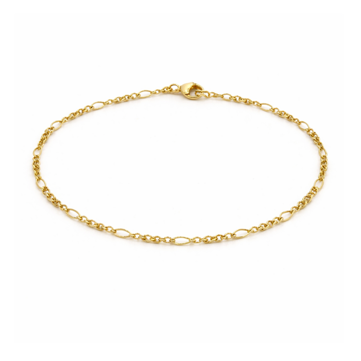 18ct gold Figaro bracelet from Appleby Jewellers Dublin, featuring a stylish chain link design in a close-up image.