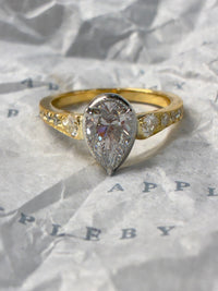 Diamond ring from Appleby Jewellers Dublin featuring a pear-shaped diamond in a sleek gold band.