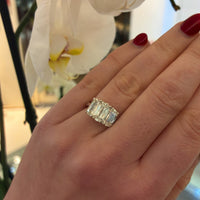 Criss-Cut Diamond Trilogy Ring by Appleby Jewellers Dublin showcasing three sparkling diamonds set in a sleek gold band.