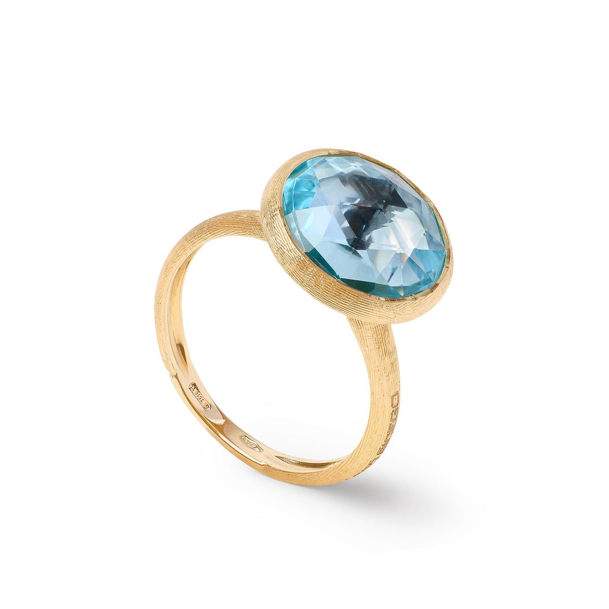 ALTA 18Ct Yellow Gold Sky Topaz ring