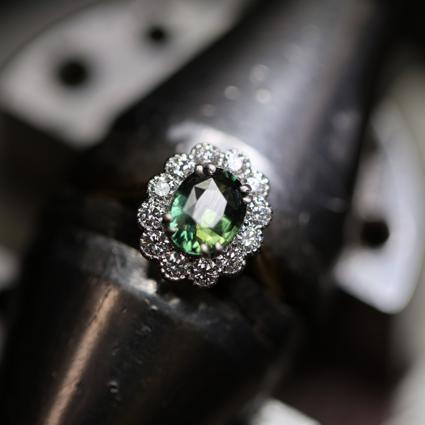 The Flower - Green Sapphire