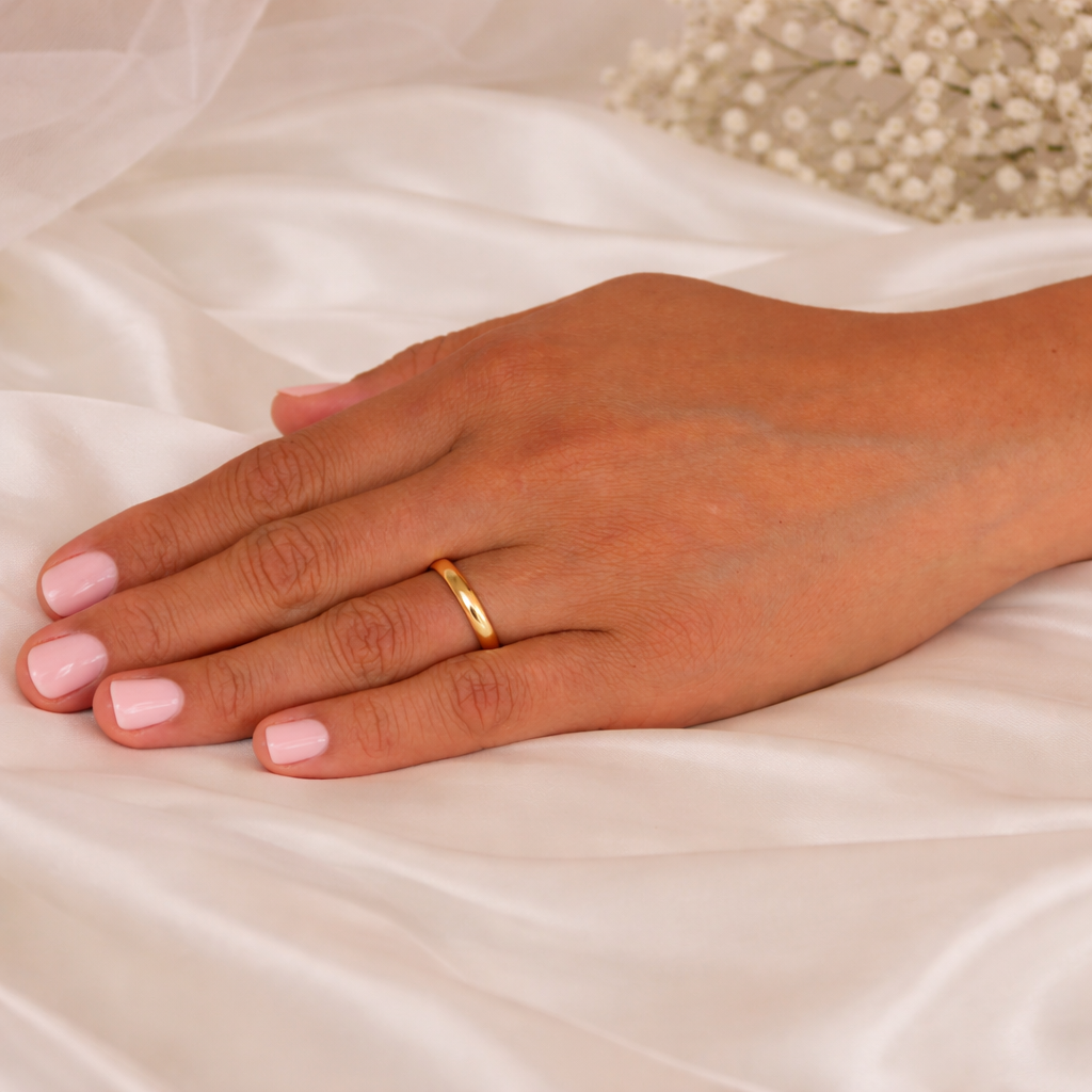 D-shaped ladies wedding ring with diamond accents by Appleby Jewellers Dublin, showcasing elegant design and fine craftsmanship.