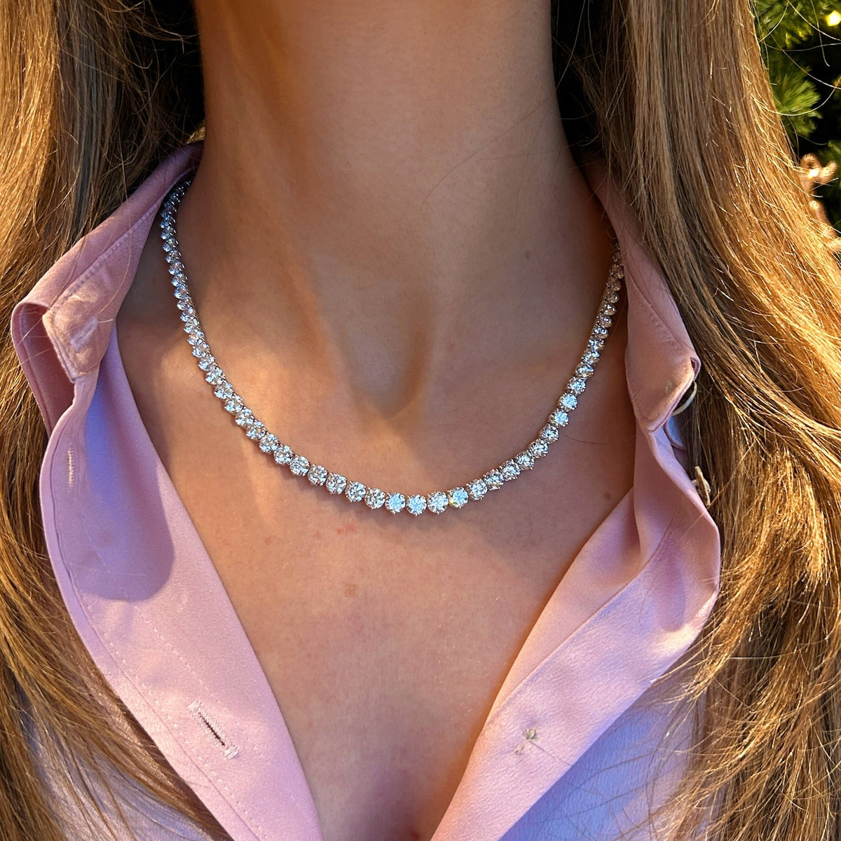 Elegant diamond Riviera collar necklace by Appleby Jewellers Dublin featuring sparkling diamonds on a luxurious gold setting.