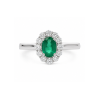 Emerald diamond ring by Appleby Jewellers Dublin featuring a sparkling emerald gemstone set in a polished diamond band.