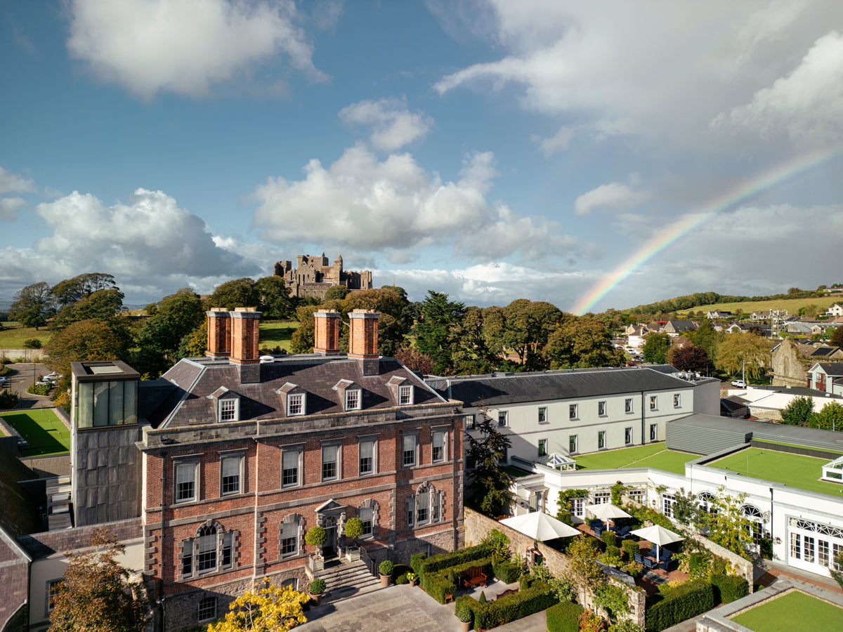 The Cashel Ring by Appleby Jewellers Dublin with Rock of Cashel exterior backdrop