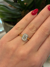 Emerald Cut Bezel Ring (2.01ct)