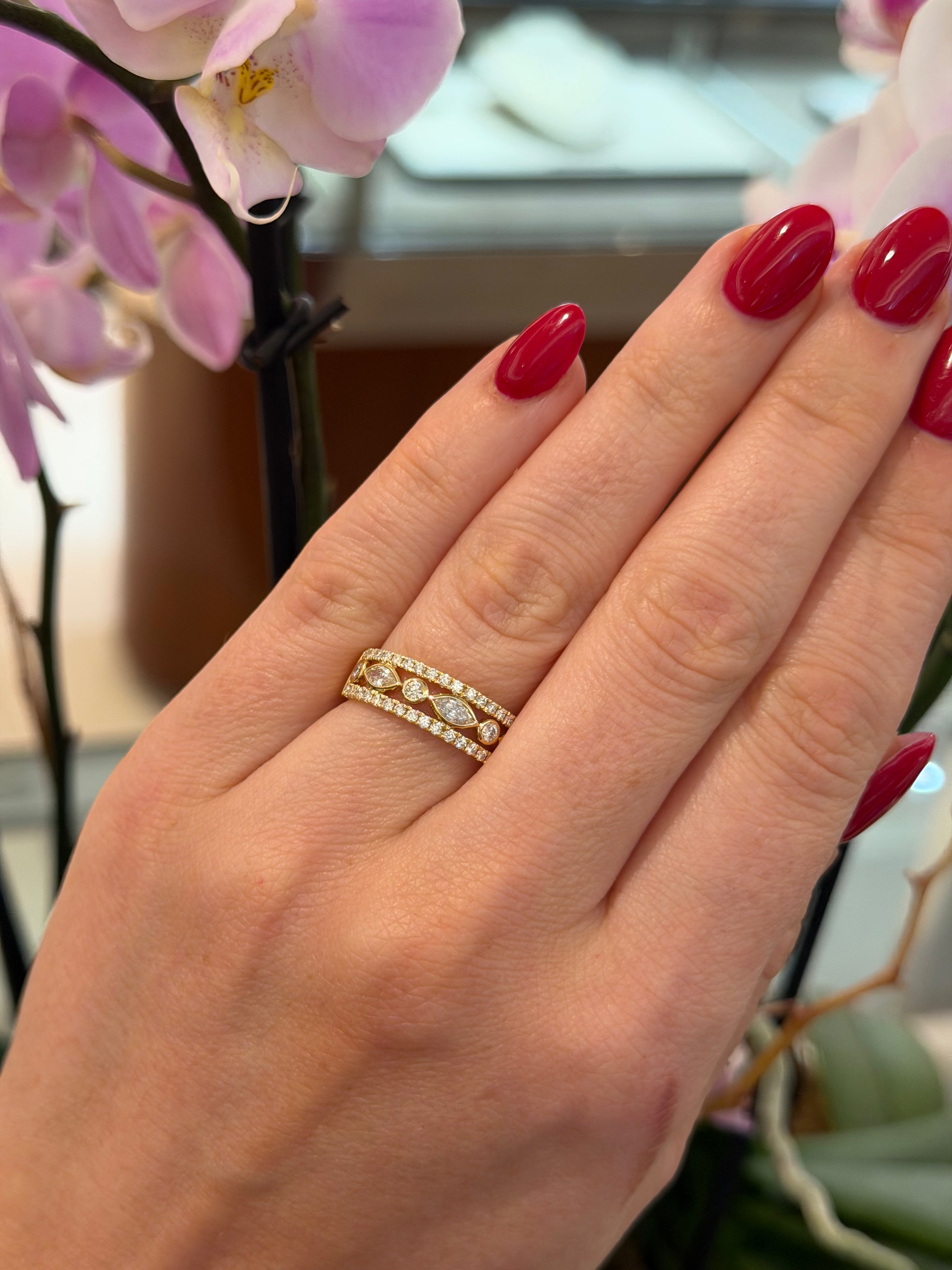 The Marquise Band (Gold)