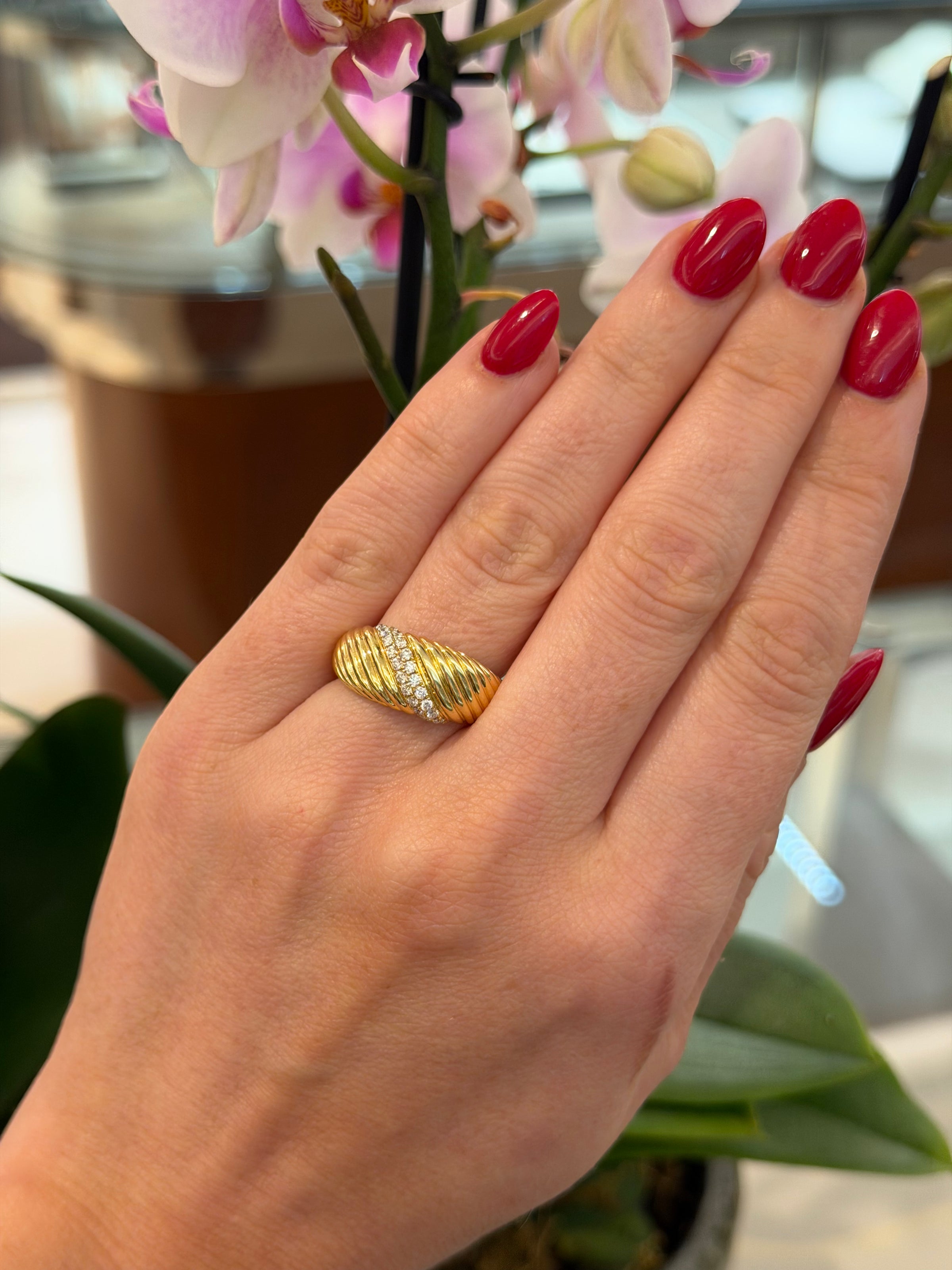 The Ripple Ring