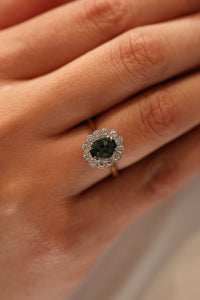 The Flower - Green Sapphire