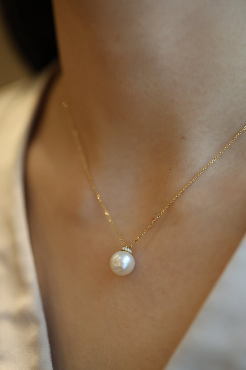 18ct Yellow Gold Large Pearl and Diamond Pendant