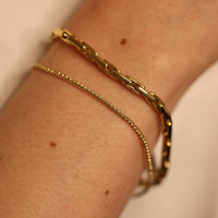 Gold Oval Link Bracelet