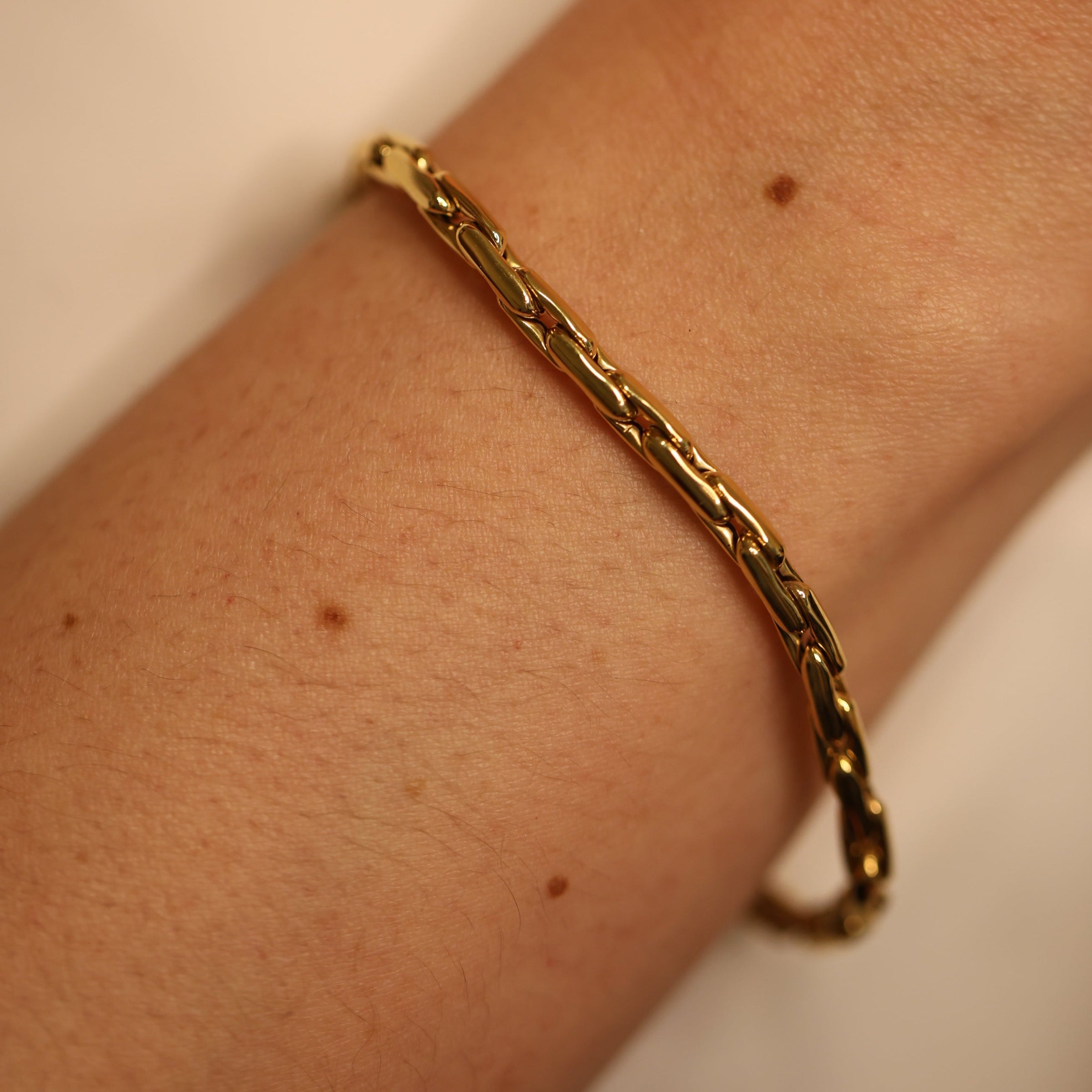 Gold Oval Link Bracelet