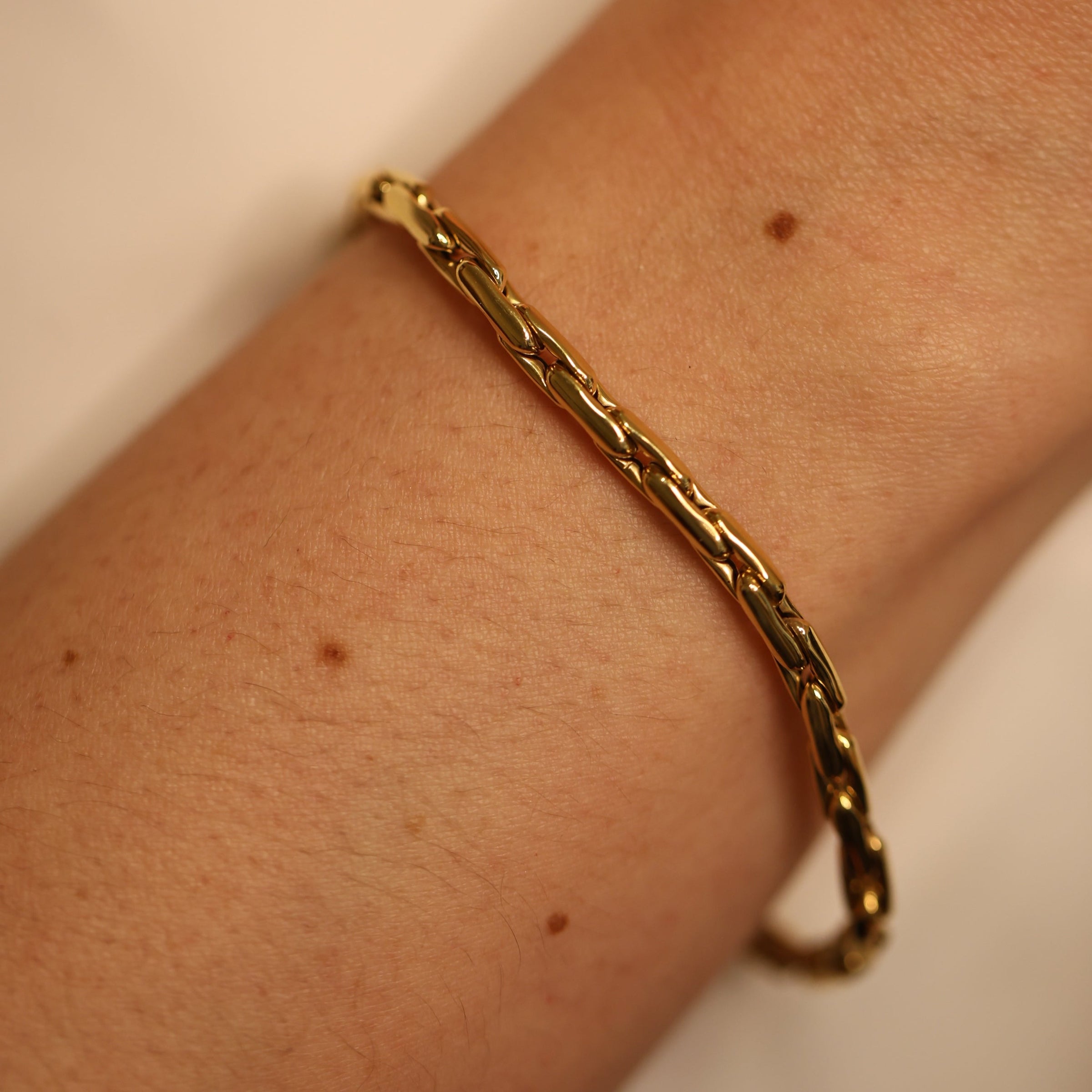 Gold Oval Link Bracelet