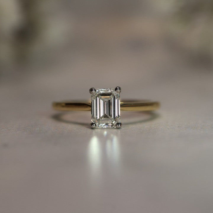 Emerald J'adore Ring