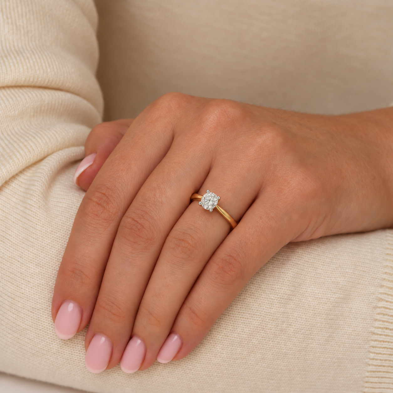 J'adore Round Solitaire Engagement Ring (1.00ct)
