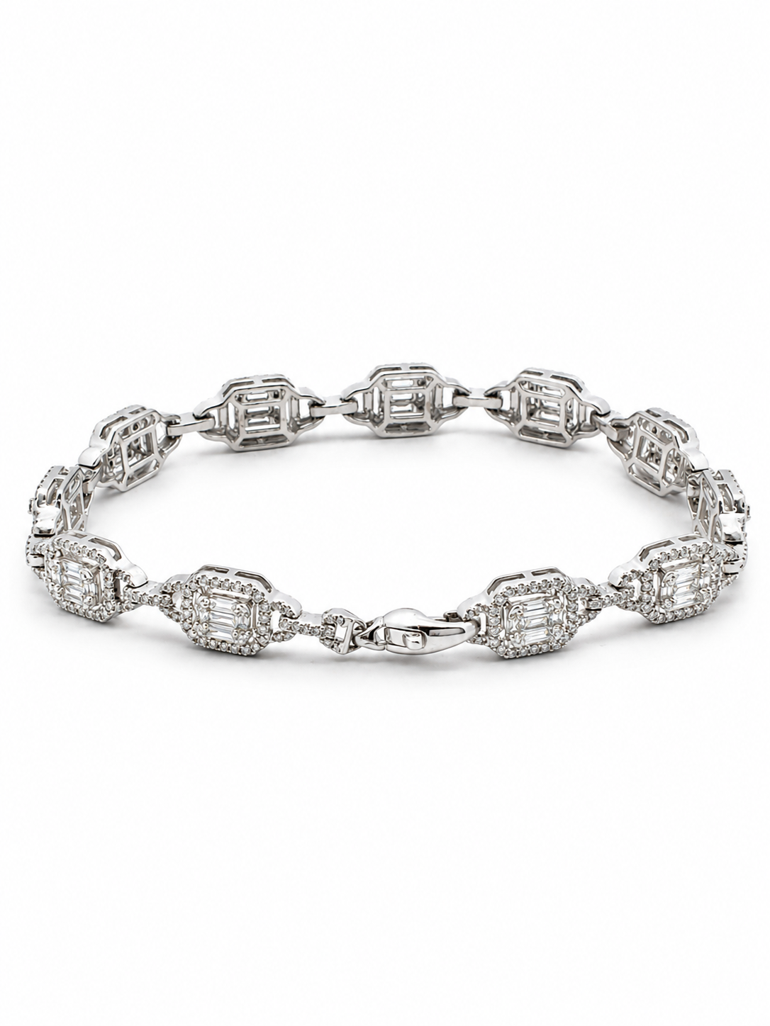 Elegant diamond bracelet by Appleby Jewellers Dublin featuring sparkling gemstones and a sleek silver setting.