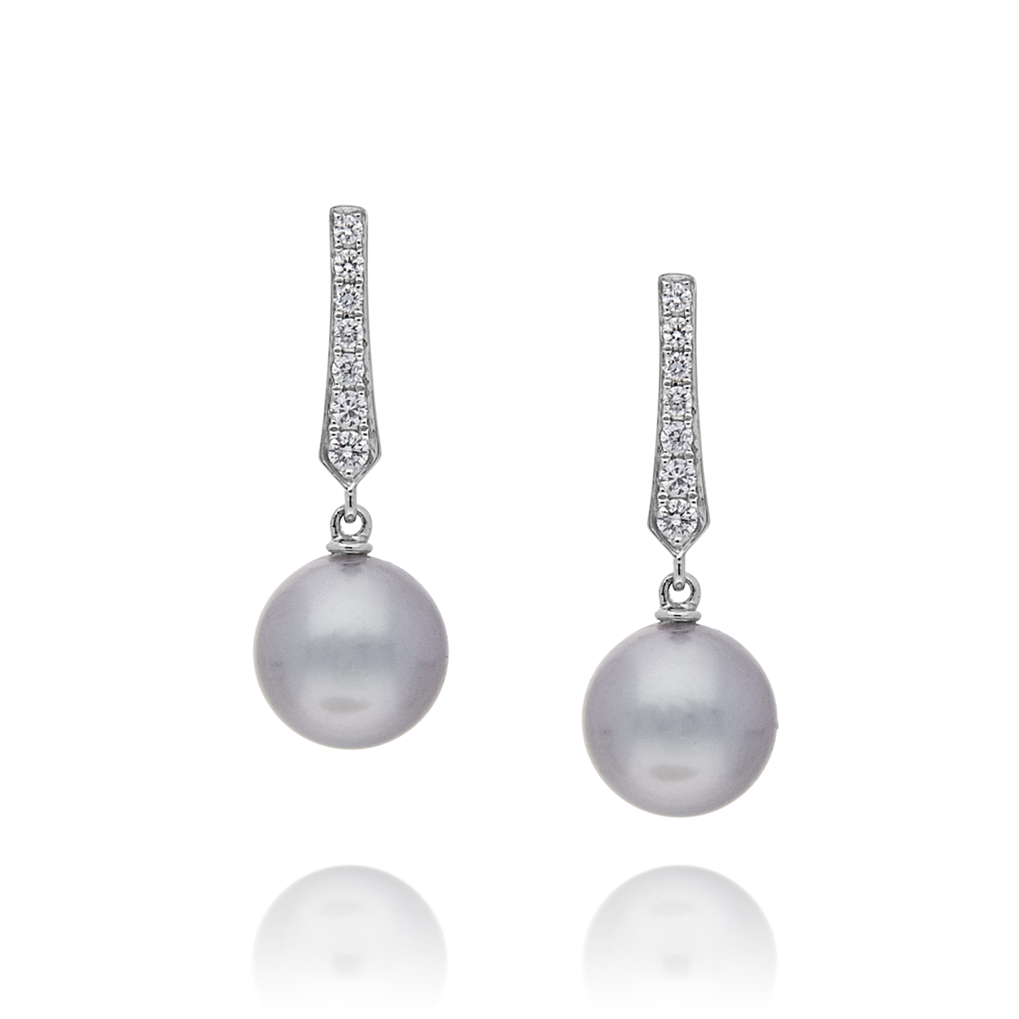 18ct Tahitian Pearl and Diamond Earrings